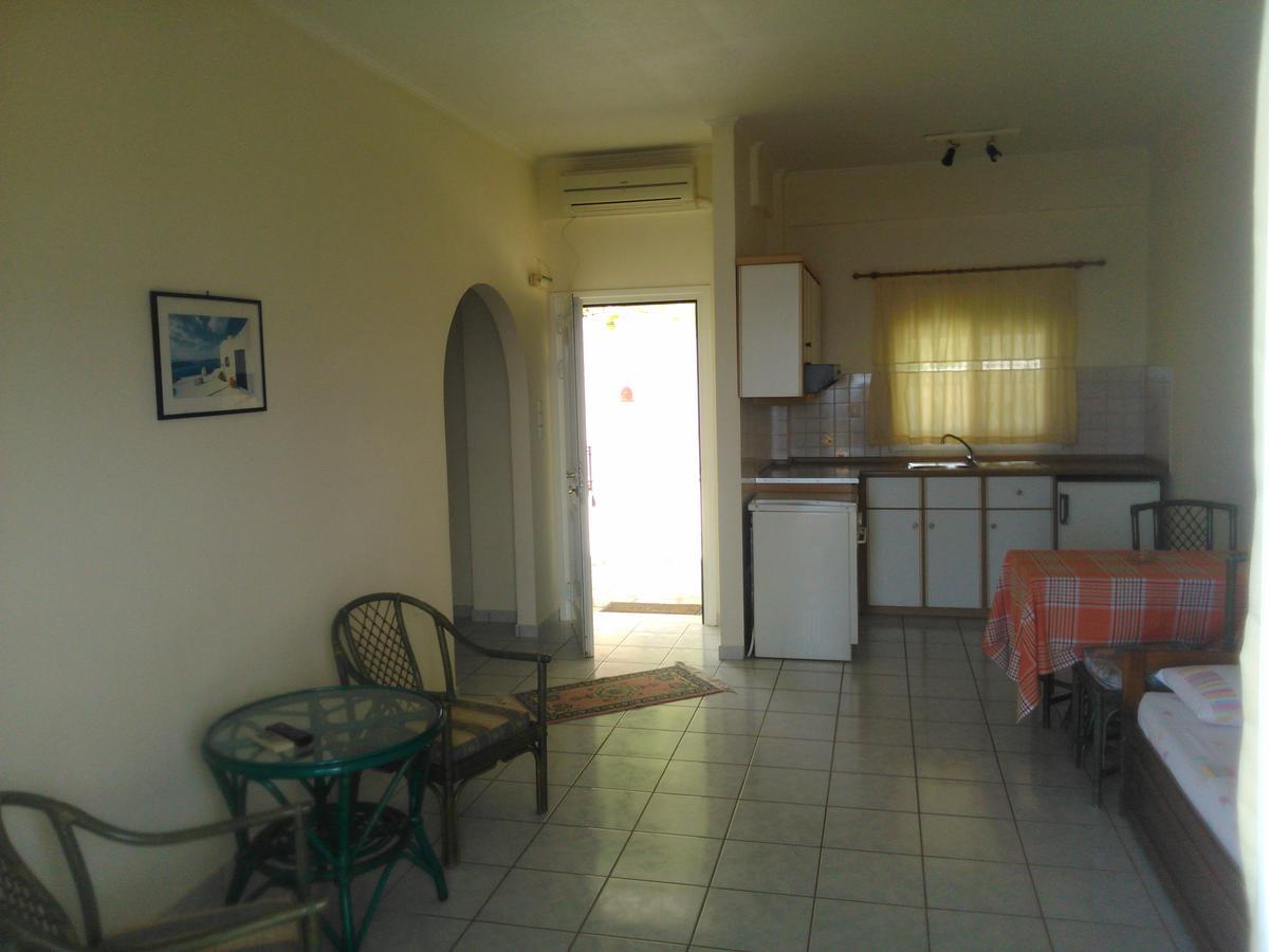 Aparthotel Maviria Monemvasía Esterno foto