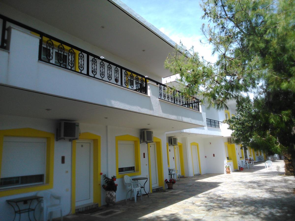 Aparthotel Maviria Monemvasía Esterno foto